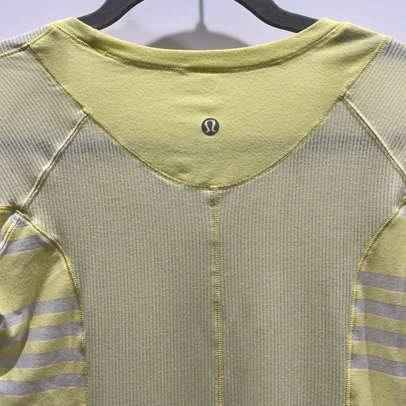 Lululemon Puri Tee Short Sleeve
Tonka Stripe Mellow Lemon / Mellow Lemon Sz 6 - Picture 7 of 8